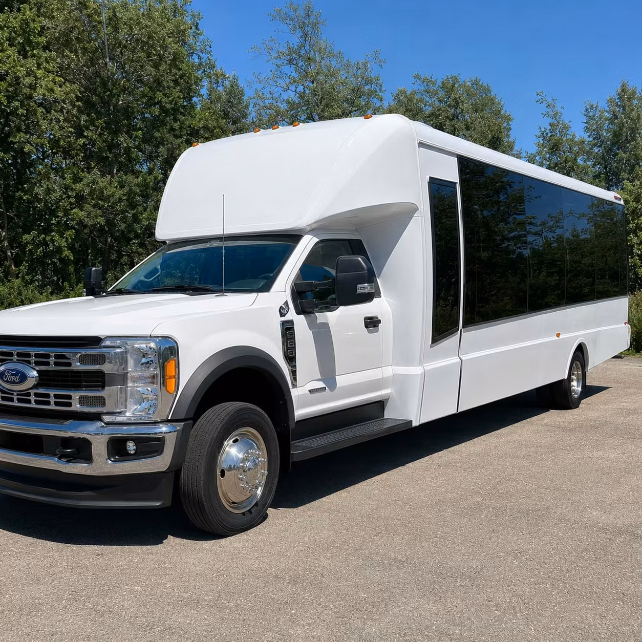 15 passenger minibus