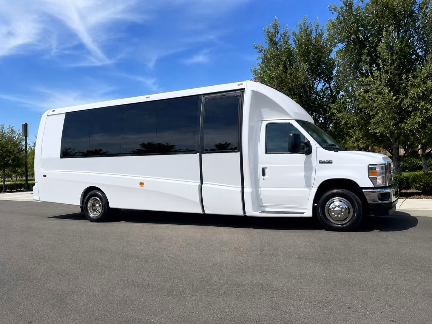 18 passenger minibus