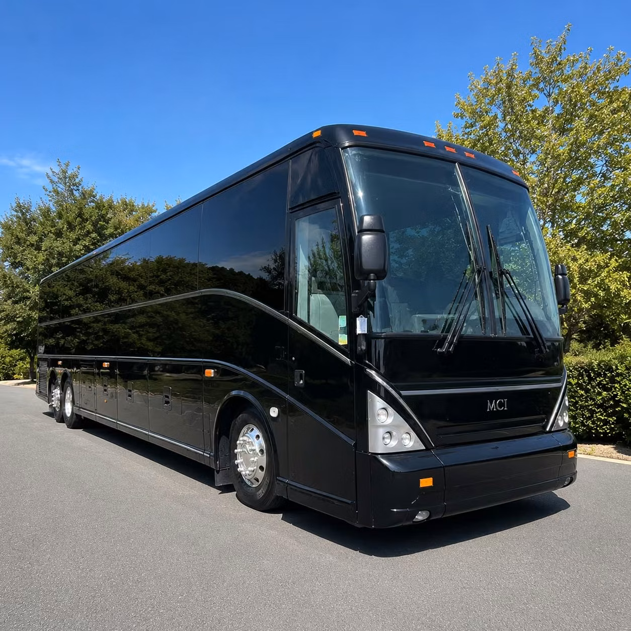 resort hotel shuttle services for corporate groups along highway 111