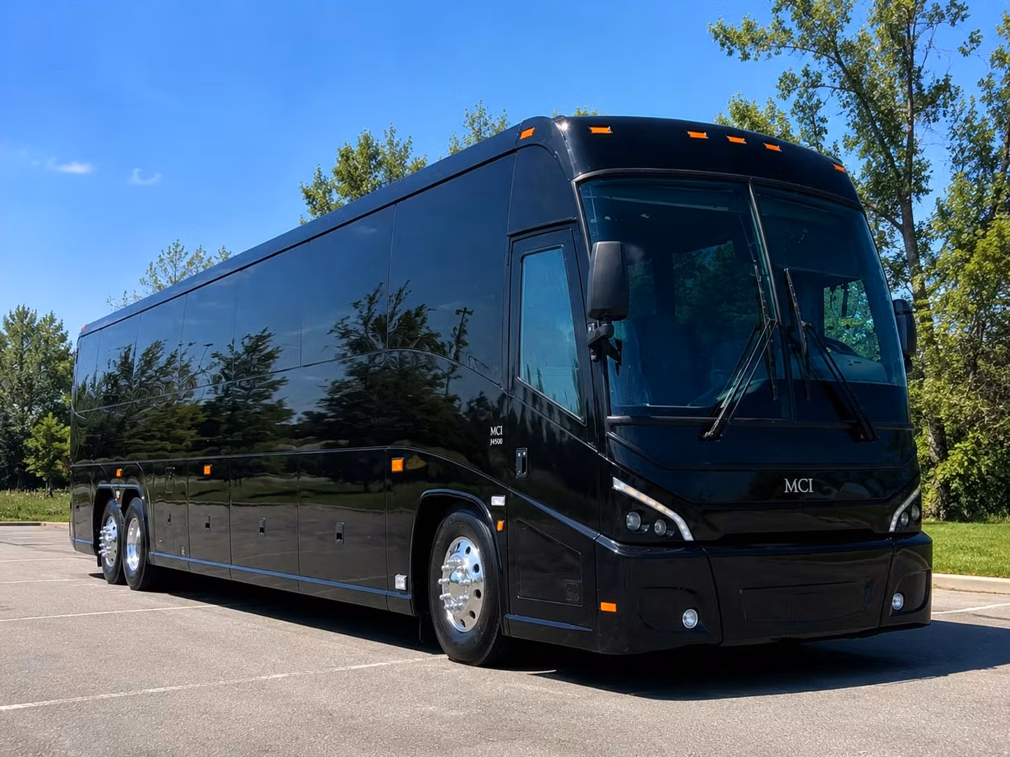 shuttle students to palm springs art museum for arts and culture field trips