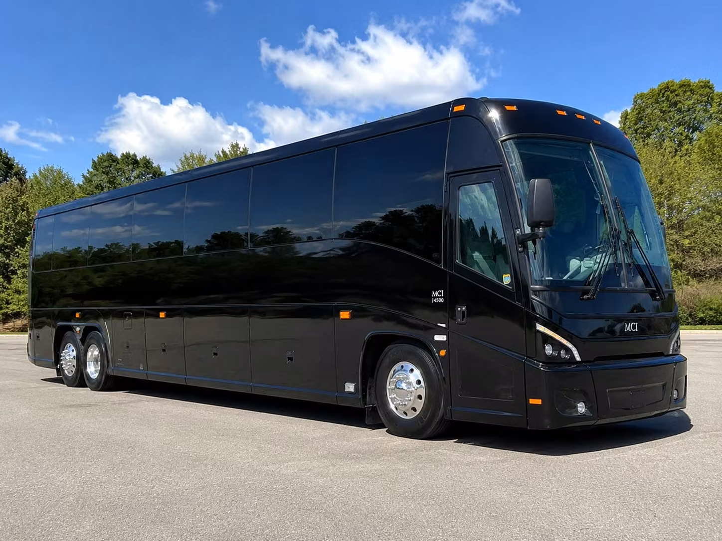 wedding shuttle bus rentals for palm desert and coachella valley venues